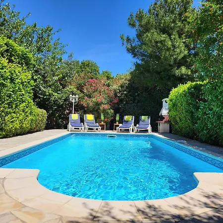 Beautiful With Private Pool And Terrace Villa *